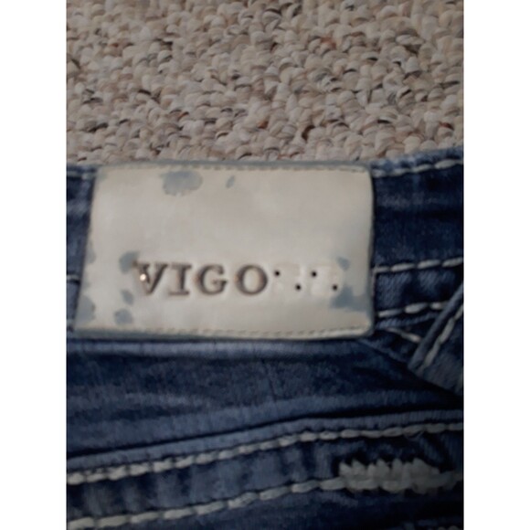 7x21 Vigoss the Chelsea ripped distress capris with bling - Picture 5 of 5